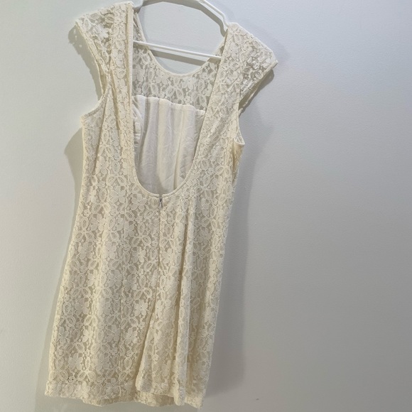 Off white lace mini dress - Picture 2 of 2